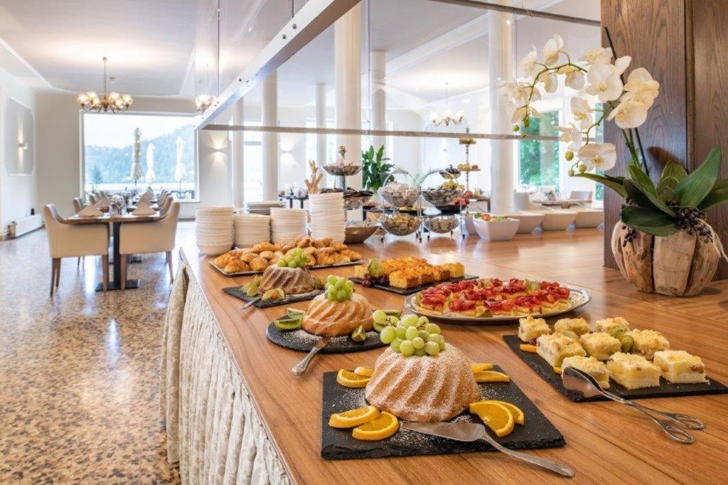 Promenaden-Strandhotel Marolt Sankt Kanzian am Klopeiner See Esterno foto